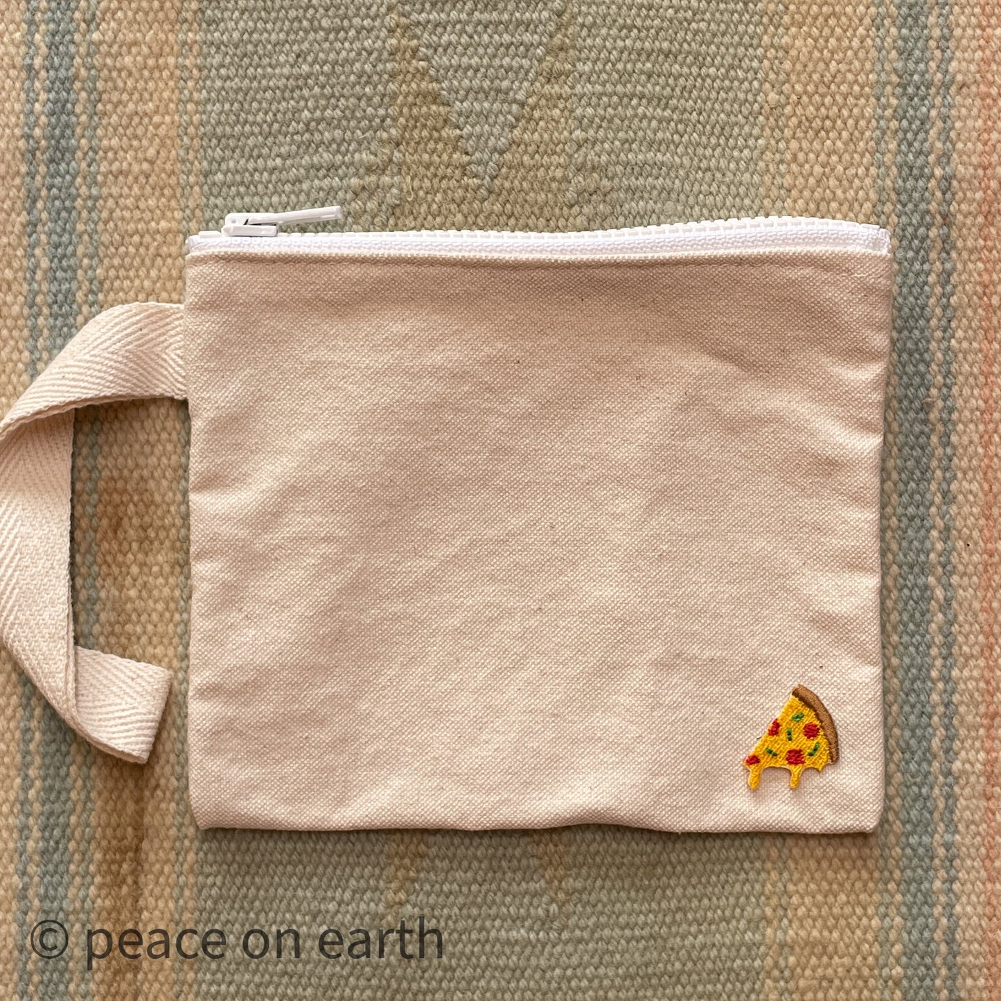 【3枚セット】とろけるチーズのペパロニピザ　刺繍 ミニ アイロンワッペン アップリケ