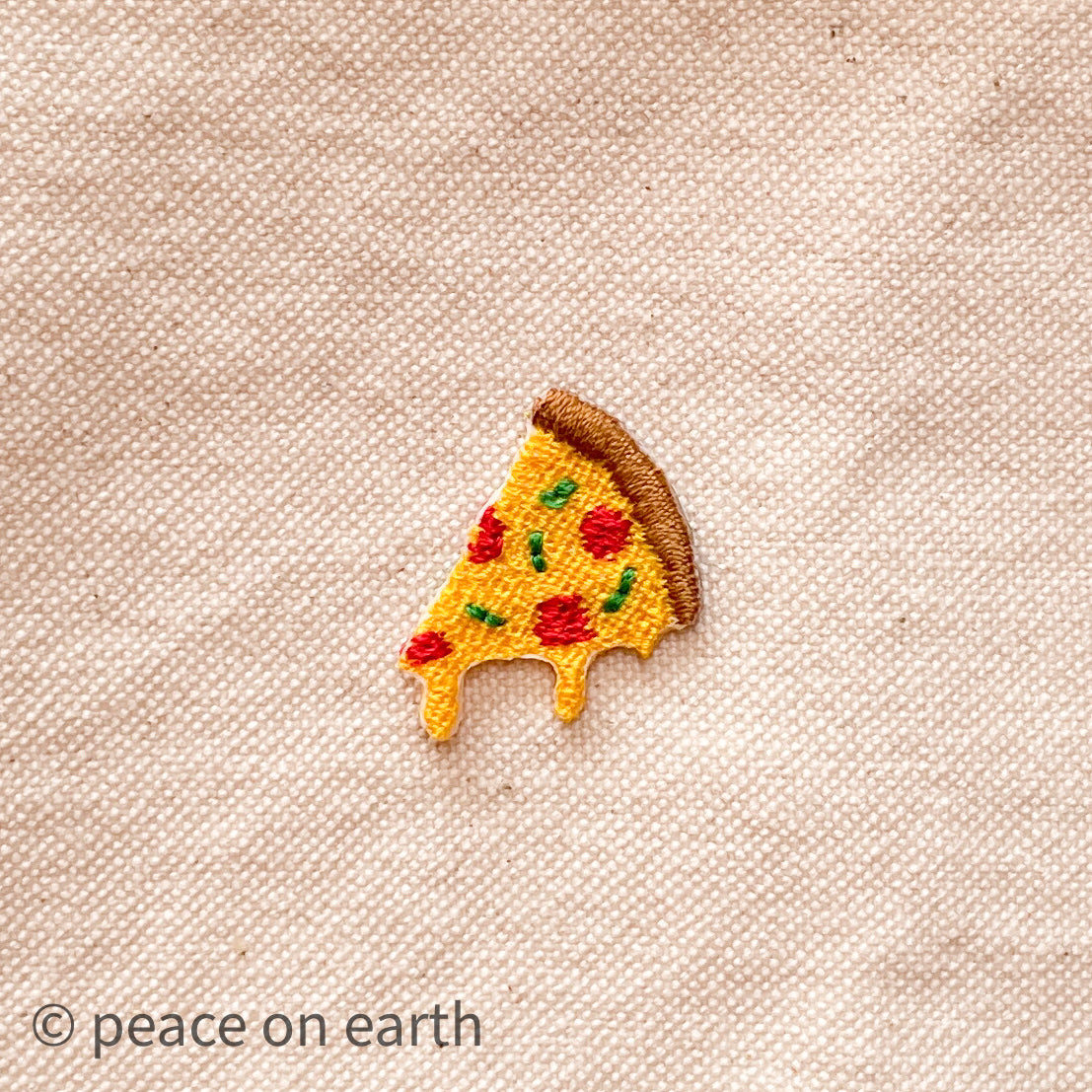 【3枚セット】とろけるチーズのペパロニピザ　刺繍 ミニ アイロンワッペン アップリケ