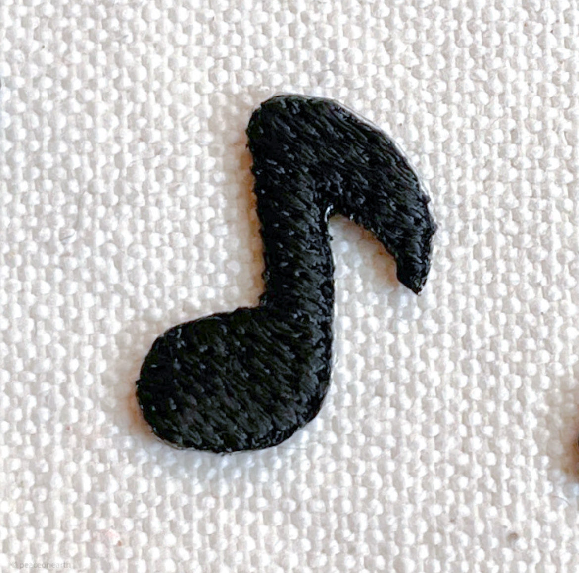 ★New★音符のミニ刺繍ワッペン　　シール加工可