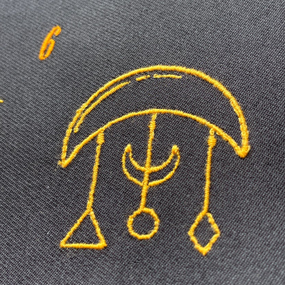 天空　月　三日月　スピリチュアル　シンボル   単品　刺繍データ販売 moon13